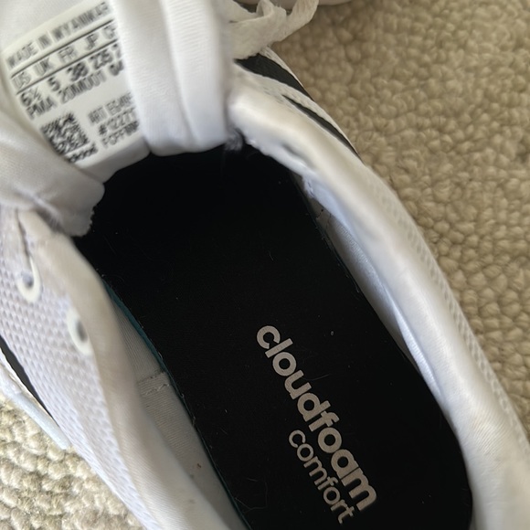 Adidas sneakers - Picture 4 of 4